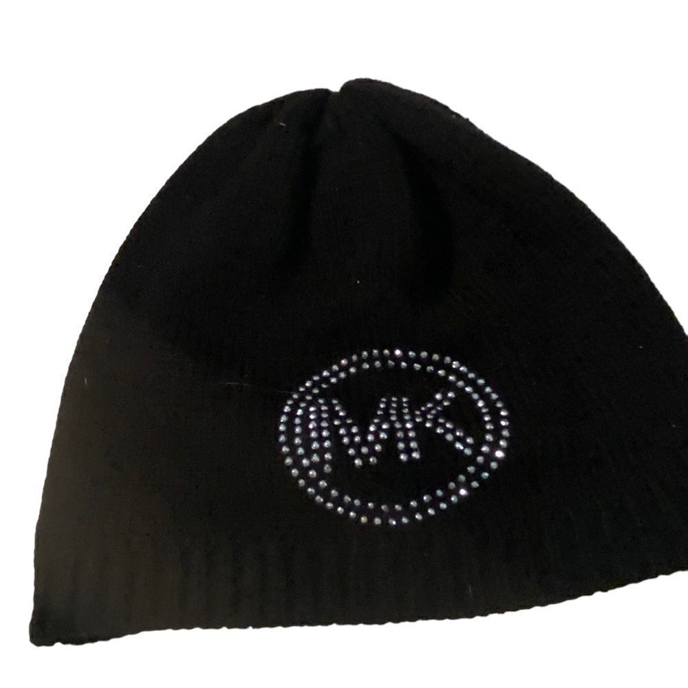Michael Kors toboggan with rhinestone accents excellent condition